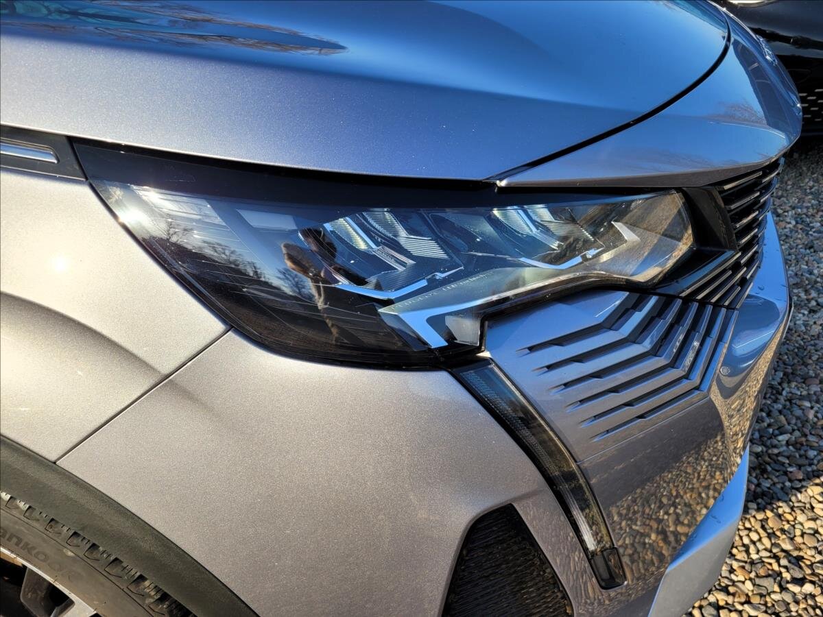 Peugeot 5008 SUV 1,5 l 96 kw