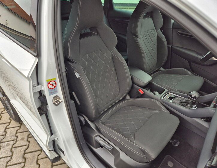 Škoda Karoq SUV / Terénní 1,5 l 110 kw