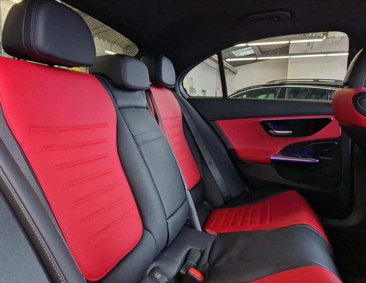 Mercedes-Benz Třídy C Sedan 2,0 l 147 kw