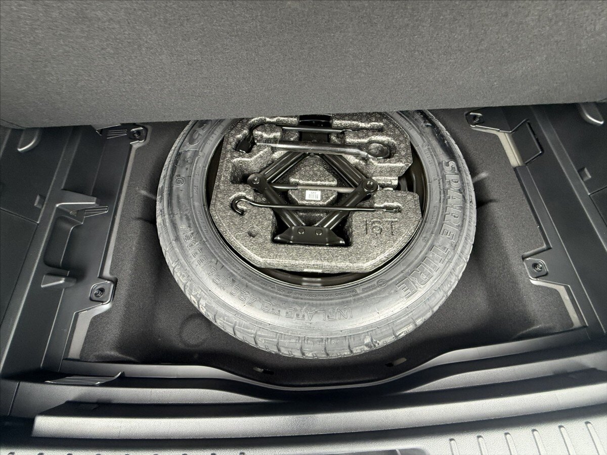 Hyundai Kona SUV / Terénní 1,6 l 132 kw