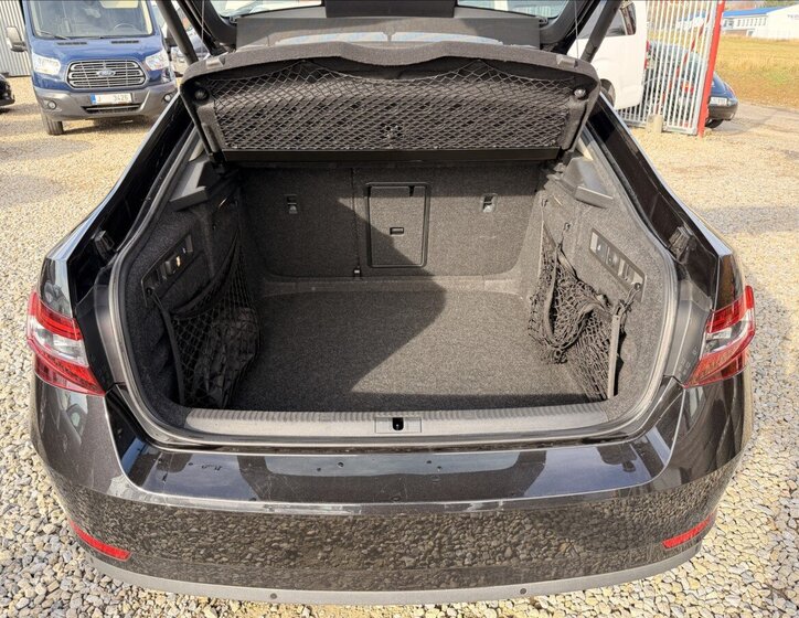 Škoda Superb Liftback 2,0 l 140 kw