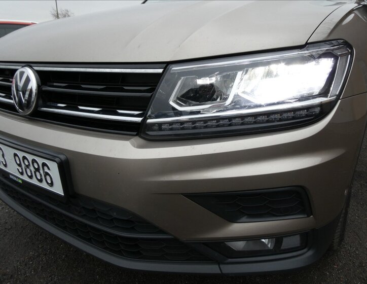 Volkswagen Tiguan SUV / Terénní 2,0 l 110 kw