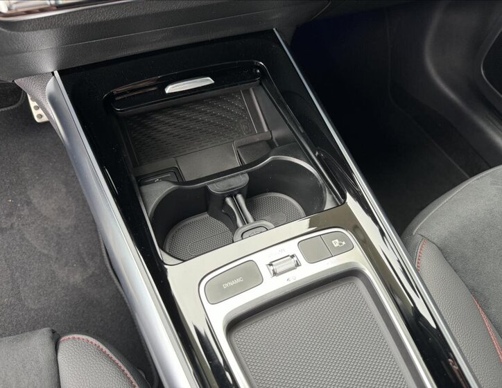 Mercedes-Benz GLA SUV / Terénní 2,0 l 110 kw