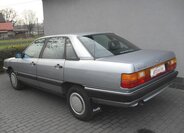 Audi 100 Sedan / Limuzína 2,3 l 100 kw