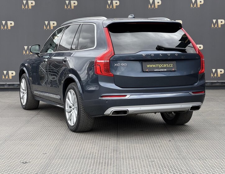 Volvo XC90 SUV / Terénní 2,0 l 173 kw