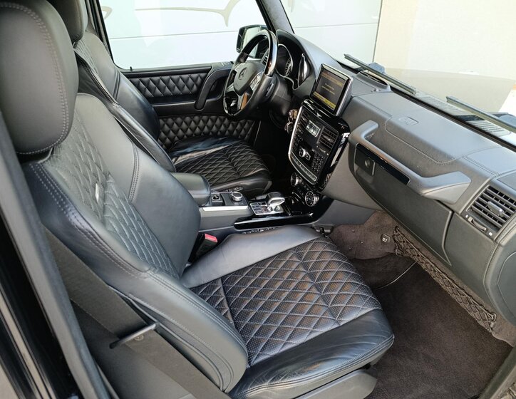 Mercedes-Benz Třídy G SUV / Terénní 5,5 l 400 kw