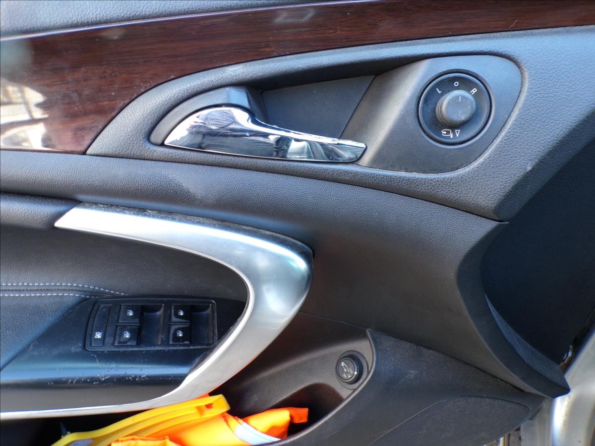 Opel Insignia Kombi 2,0 l 118 kw