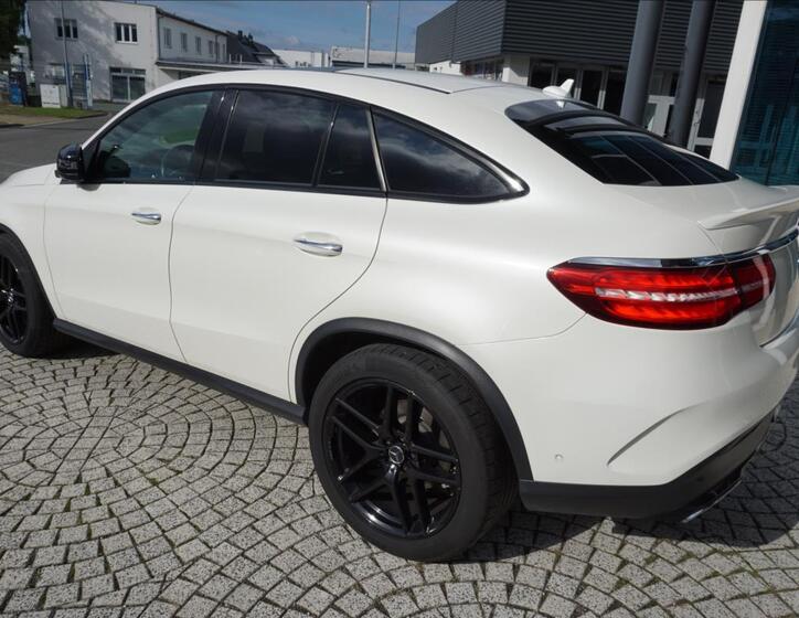 Mercedes-Benz GLE 4