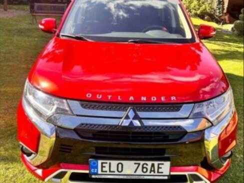 Mitsubishi Outlander SUV / Terénní 0,0 0