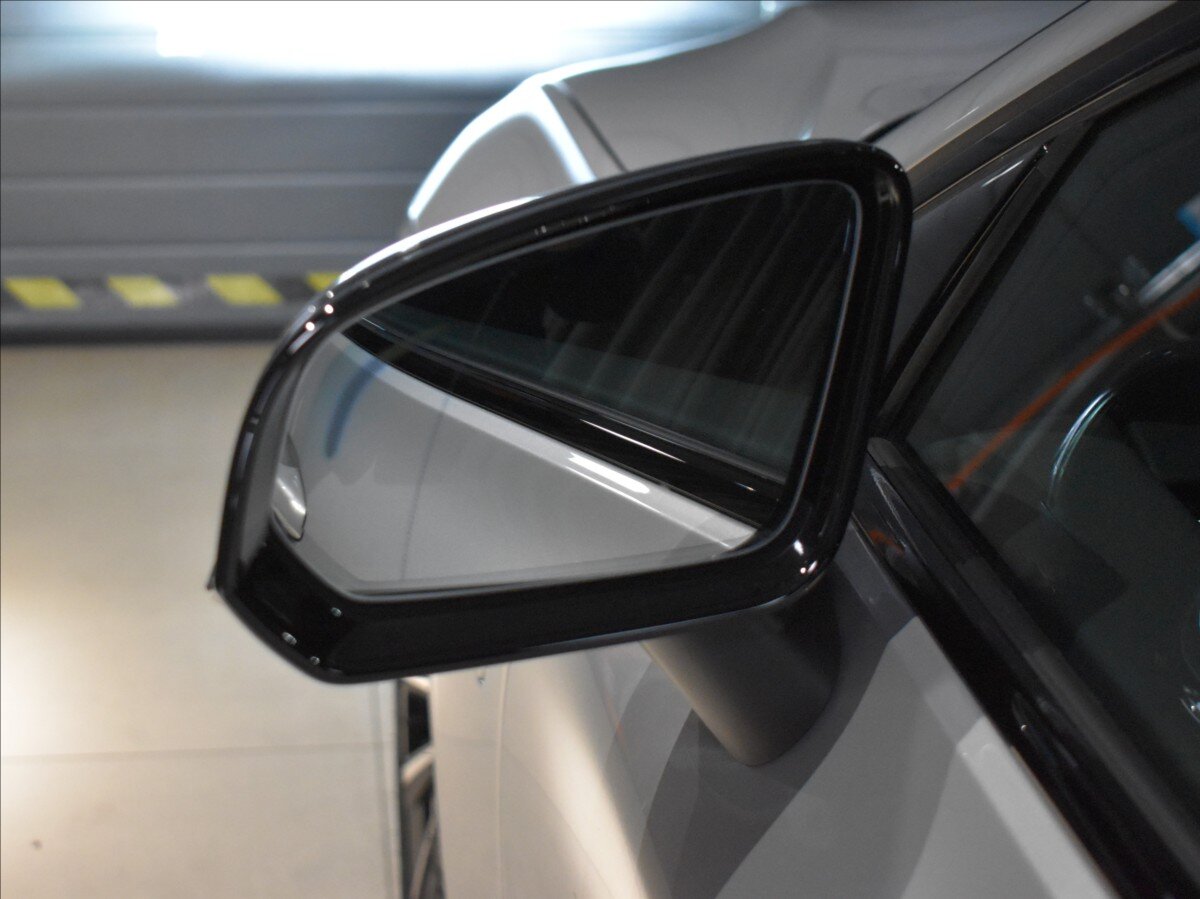 Volvo V60 Kombi 2,0 l 257 kw