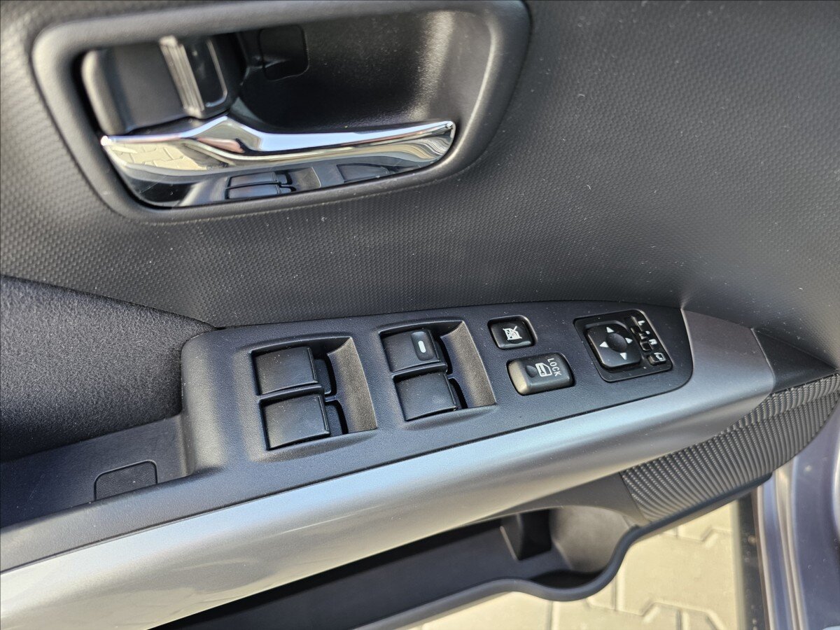 Mitsubishi Outlander SUV / Terénní 2,2 l 115 kw