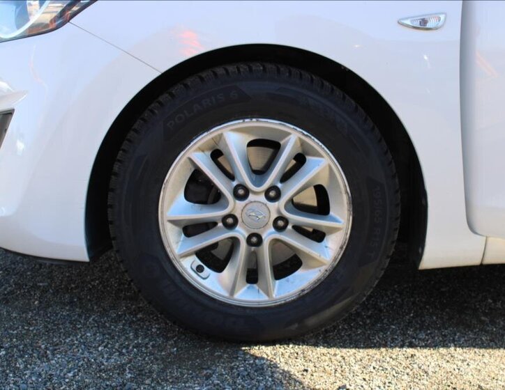Hyundai i30 26