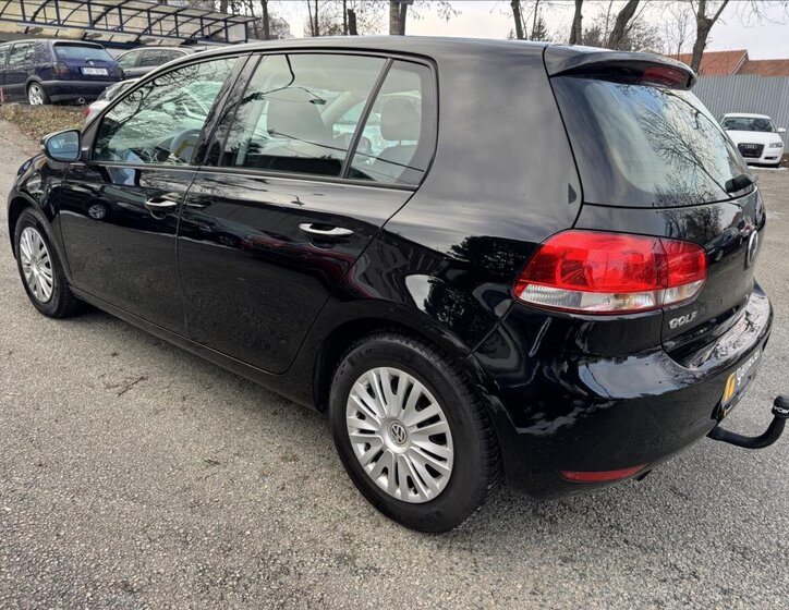 Volkswagen Golf Hatchback 1,6 l 77 kw