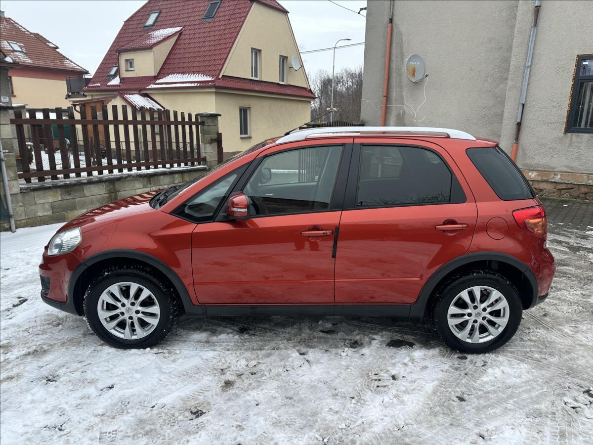 Suzuki SX4 Hatchback 1,6 l 88 kw