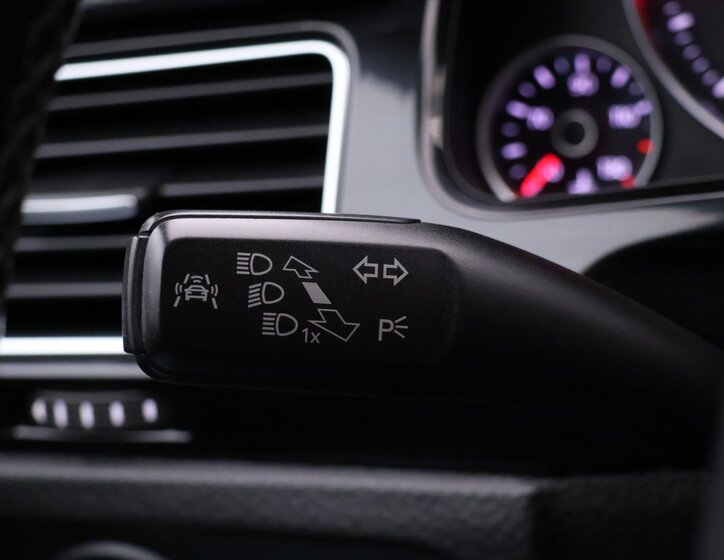 Volkswagen Touareg SUV / Terénní 3,0 l 193 kw