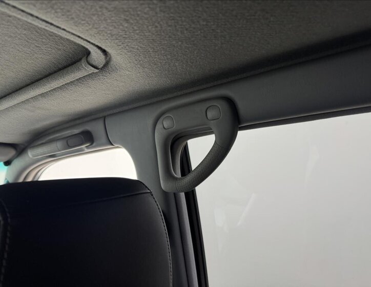 Toyota Land Cruiser SUV / Terénní 4,2 l 150 kw