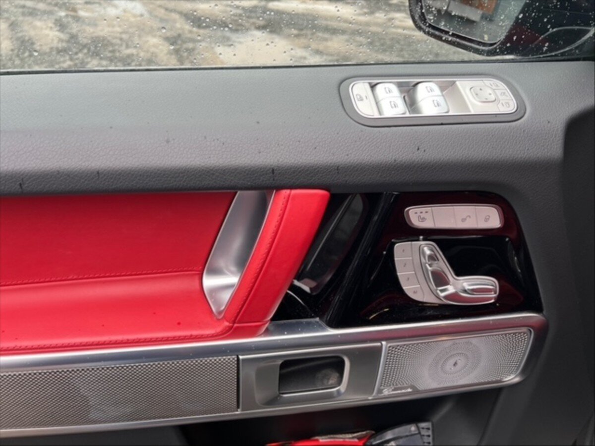 Mercedes-Benz Třídy G SUV / Terénní 4,0 l 310 kw