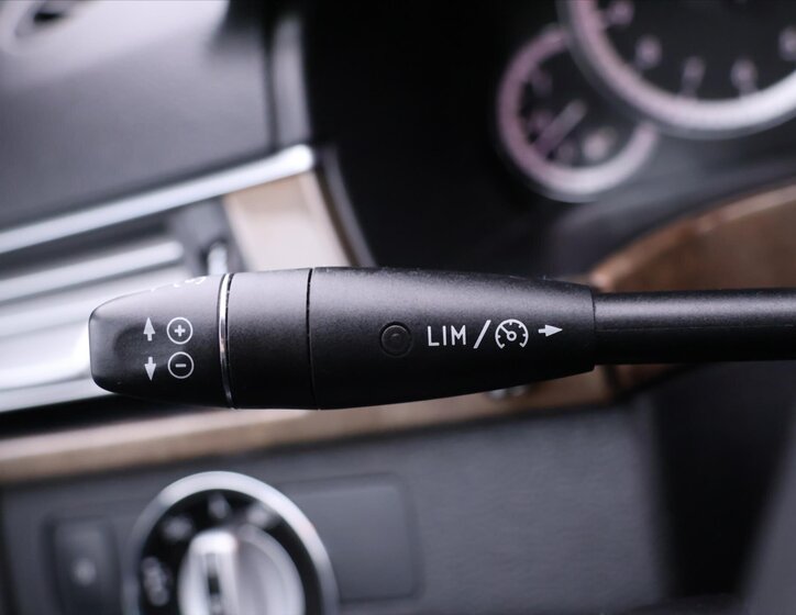 Mercedes-Benz Třídy E Sedan / Limuzína 3,5 l 215 kw