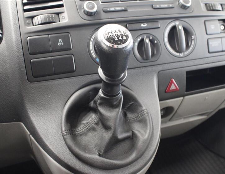 Volkswagen Transporter 22