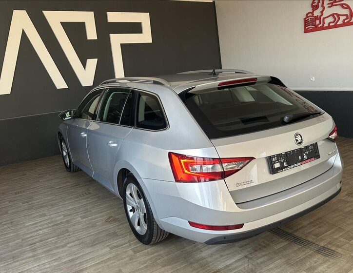 Škoda Superb Kombi 2,0 l 110 kw