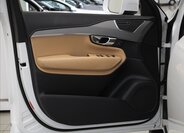 Volvo XC90 SUV / Terénní 2,0 l 173 kw