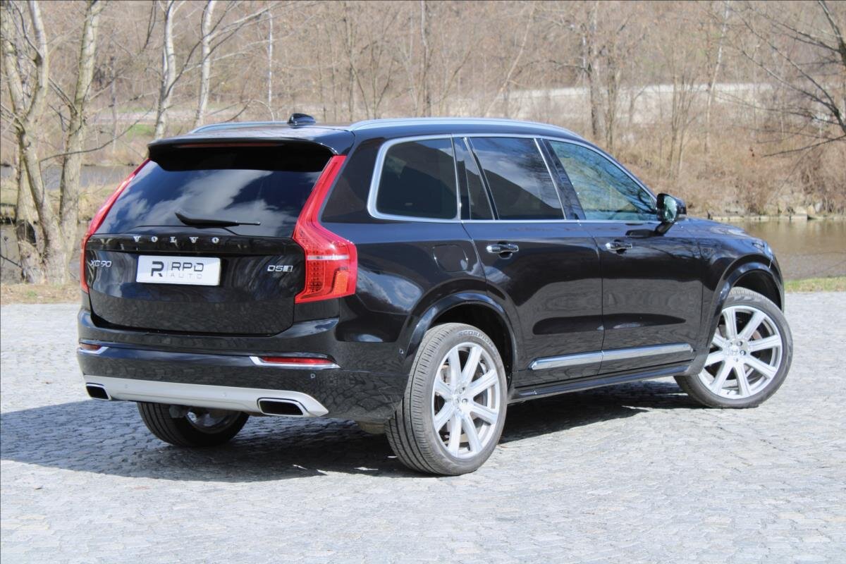 Volvo XC90 SUV / Terénní 2,0 l 165 kw