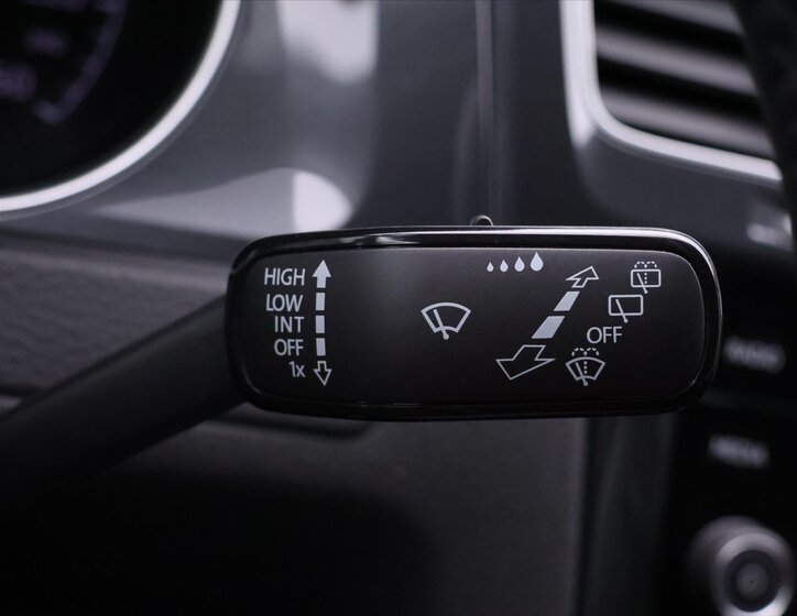 Volkswagen Golf Kombi 999,0 81 kw