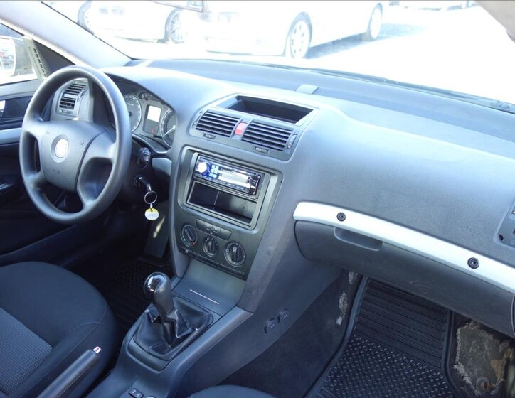 Škoda Octavia Kombi 1,8 l 118 kw