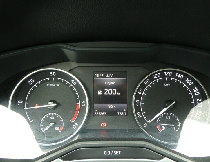 Škoda Superb Kombi 1,6 l 88 kw