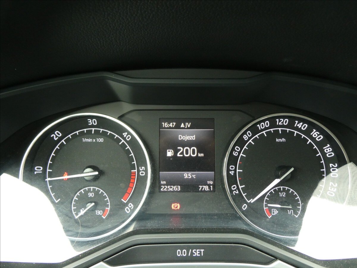 Škoda Superb Kombi 1,6 l 88 kw