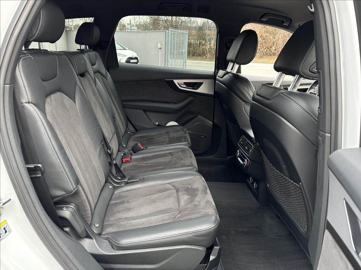 Audi SQ7 SUV / Terénní 4,0 l 320 kw
