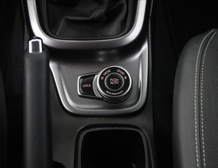 Suzuki Vitara SUV / Terénní 1,4 l 95 kw