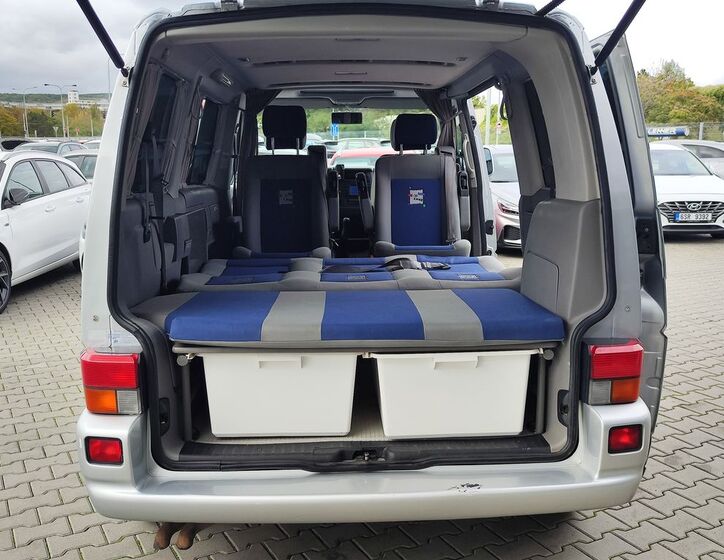 Volkswagen Multivan 11