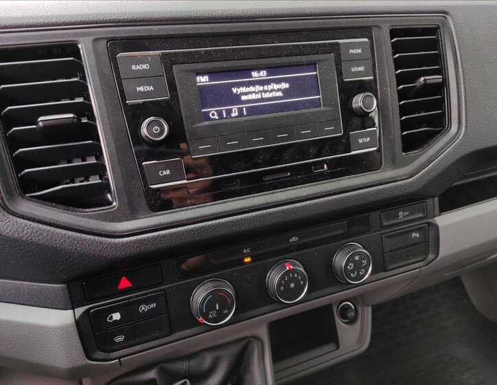 Volkswagen Crafter 12