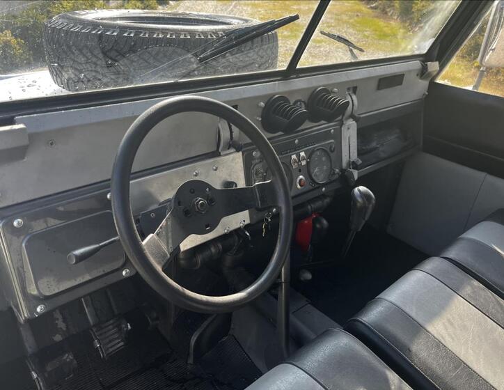 Land Rover Ostatní 11