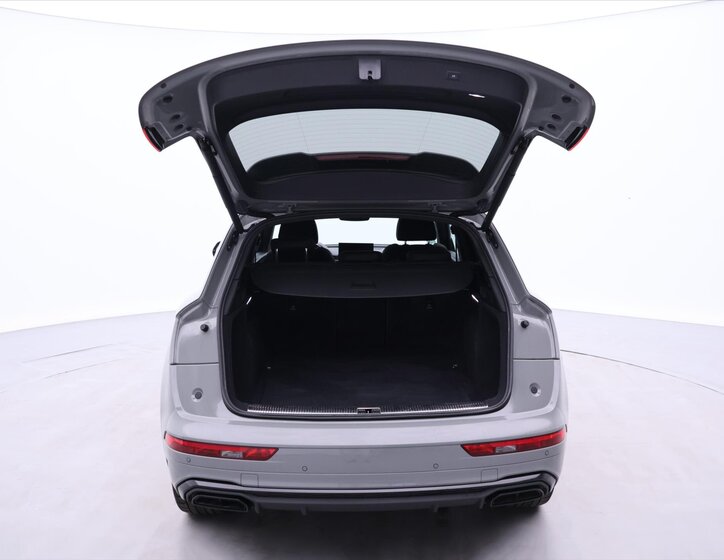 Audi Q5 SUV 2,0 l 150 kw