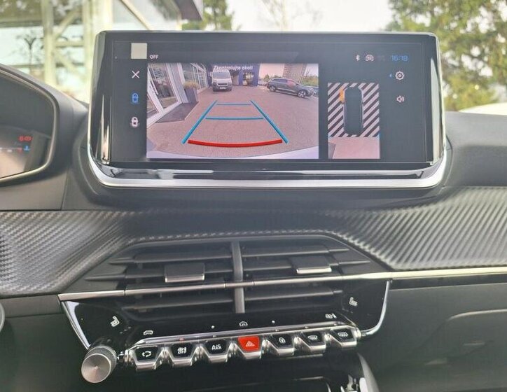 Peugeot 2008 SUV 1,2 l 96 kw