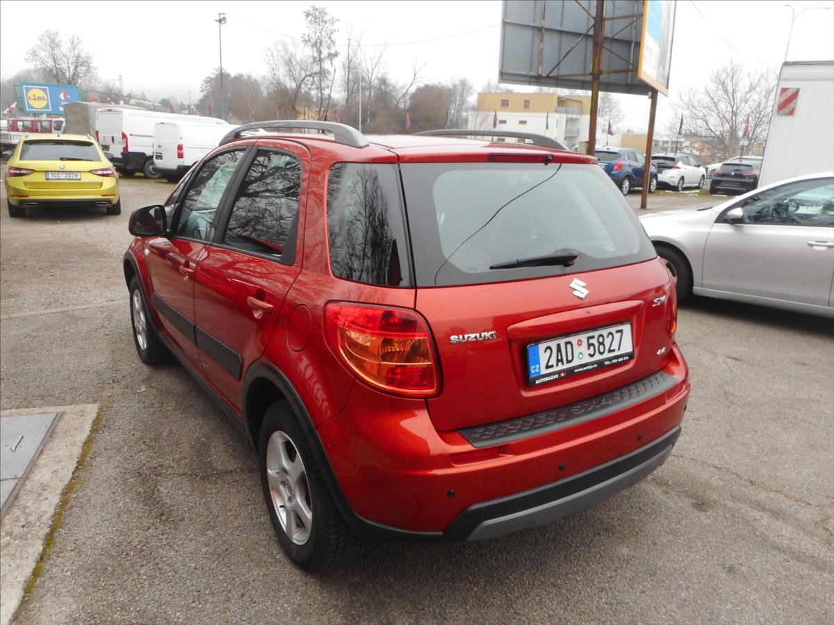 Suzuki SX4 Hatchback 1,6 l 88 kw