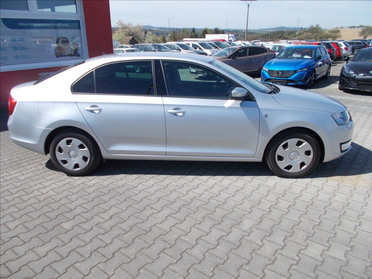 Škoda Rapid Sedan / Limuzína 1,6 l 77 kw