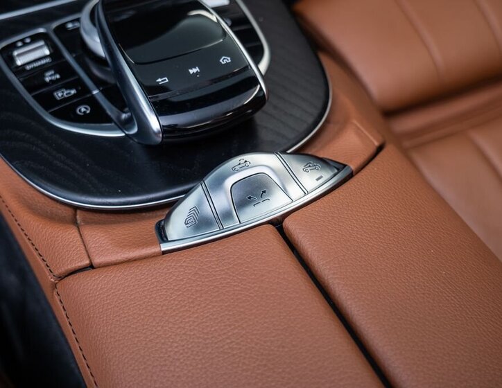 Mercedes-Benz Třídy E 14