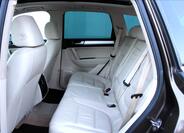 Volkswagen Touareg 33