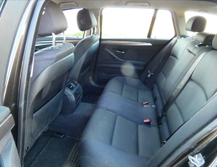 BMW Řada 5 Kombi 2,0 l 135 kw