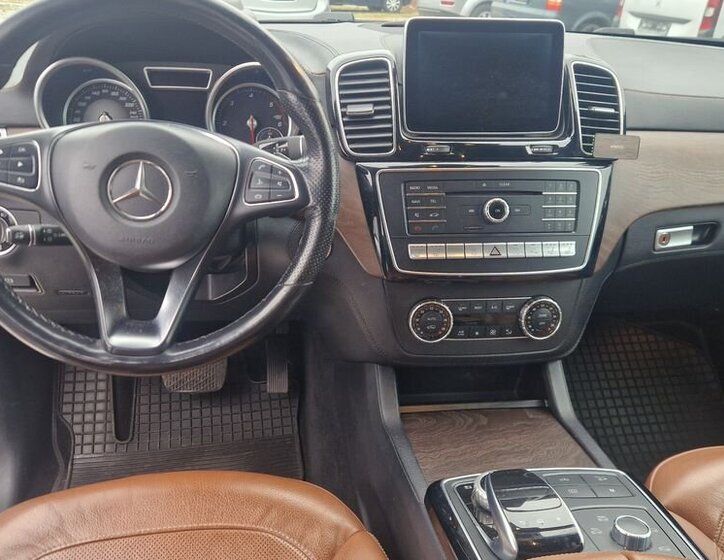 Mercedes-Benz GLE 11