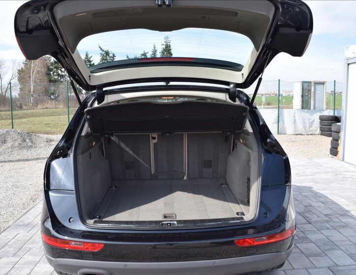 Audi Q5 SUV / Terénní 2,0 l 105 kw