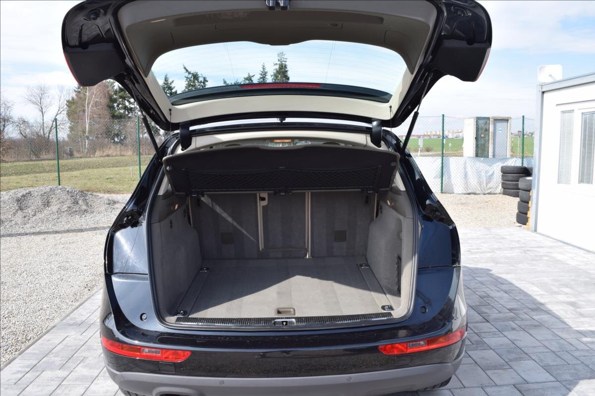 Audi Q5 SUV / Terénní 2,0 l 105 kw