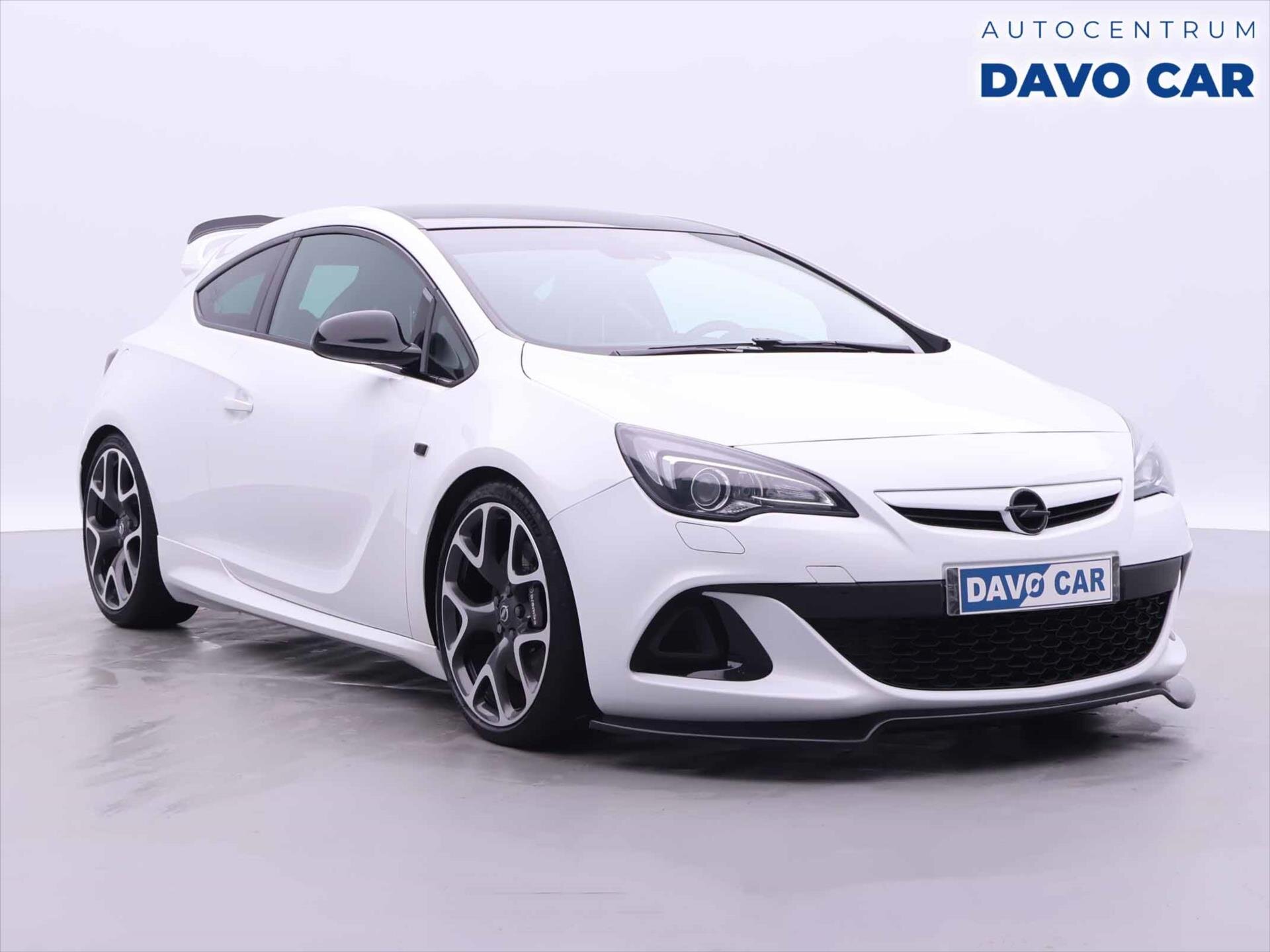 Opel Astra Hatchback 2,0 l 206 kw