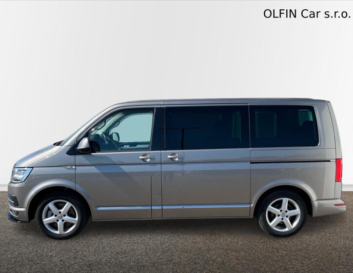 Volkswagen Multivan 10