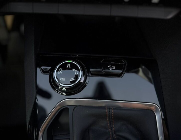 Peugeot 3008 SUV / Terénní 1,2 l 96 kw