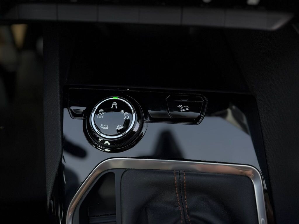 Peugeot 3008 SUV / Terénní 1,2 l 96 kw