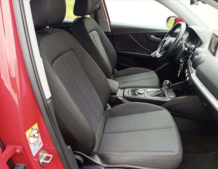 Audi Q2 SUV / Terénní 999,0 85 kw